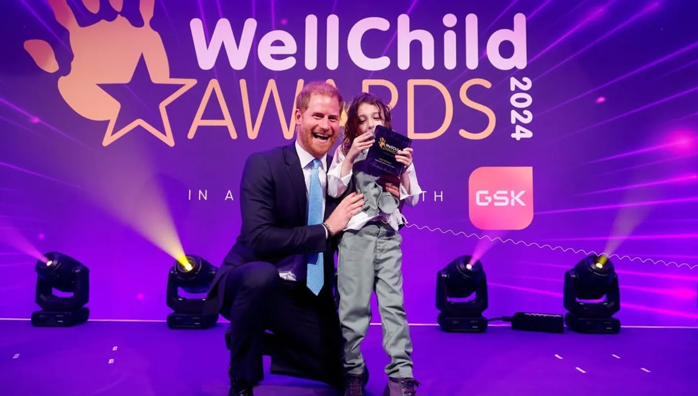 الأمير هاري يعود في ذكرى رحيل الملكة… الأنظار تتجه إلى لقاء محتمل مع العائلة