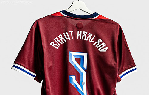 هالاند يُغير اسمه على ظهر قميص منتخب النرويج