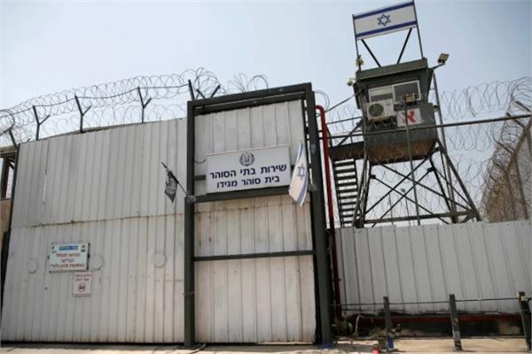 فقد 15 كيلو من وزنه| هيئة الأسرى تنشر تفاصيل الوضع الاعتقالي للأسير نور خليفة