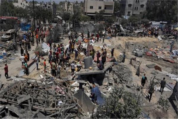 استشهاد 33 فلسطينيا في قطاع غزة منذ فجر اليوم بينهم 9 من منتظري المساعدات