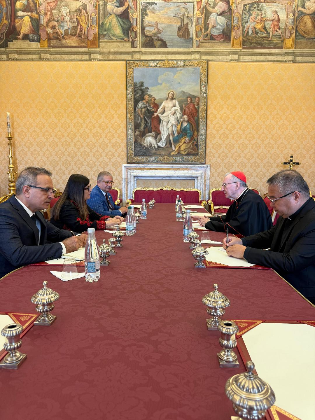 وزيرة الخارجية تلتقي رئيس وزراء الفاتيكان-الحياة الجديدة