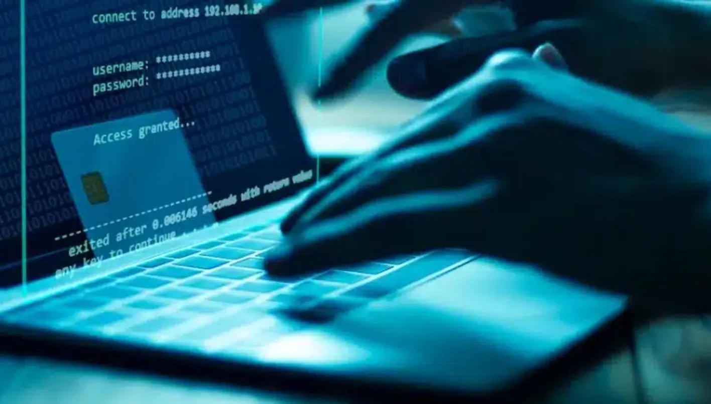 مستعيناً بالذكاء الاصطناعي… محتال يخدع ثمانينيّة ويسرق منها نحو 6700 دولار