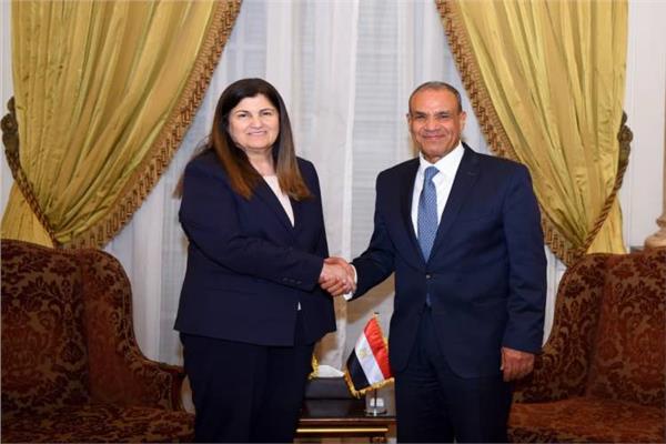 وزير الخارجية يؤكد لنظيرته الفلسطينية أهمية تكثيف الجهود لدفع حل الدولتين