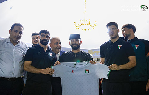 حاكم ولاية جوهور في ماليزيا يستقبل بعثة “الفدائي”