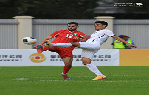 “الفدائي الأولمبي” يخسر بصعوبة أمام أوزبكستان ويفقد فرصته في التأهل