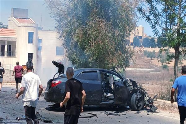 مسيرة إسرائيلية تستهدف سيارة في جنوب لبنان وتفجير منزل في ميس الجبل