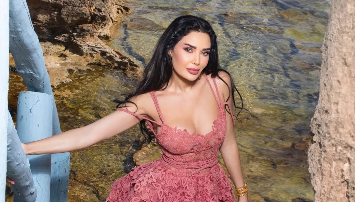 سيرين عبد النور تستعرض أناقتها في إنستغرام بإطلالة أنيقة على الشاطئ (صور)