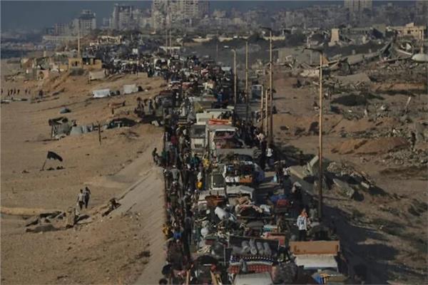 بعد اتساع الهجوم الإسرائيلي.. موجة نزوح جديدة من غزة نحو الجنوب