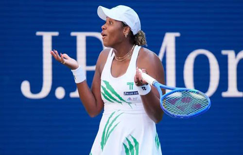 غضب واسع يستهدف نجمة تنس أميركية بسبب الطعام الصيني