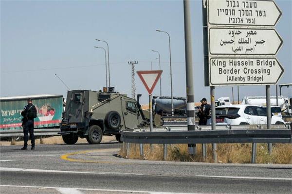 الأردن: إيقاف حركة المسافرين للضفة الغربية بعد إغلاق معبر الكرامة