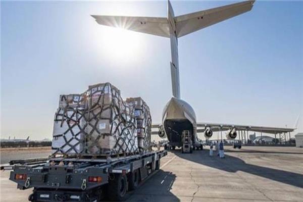 الكويت ترسل طائرة مساعدات جديدة إلى مطار «العريش» لإغاثة غزة