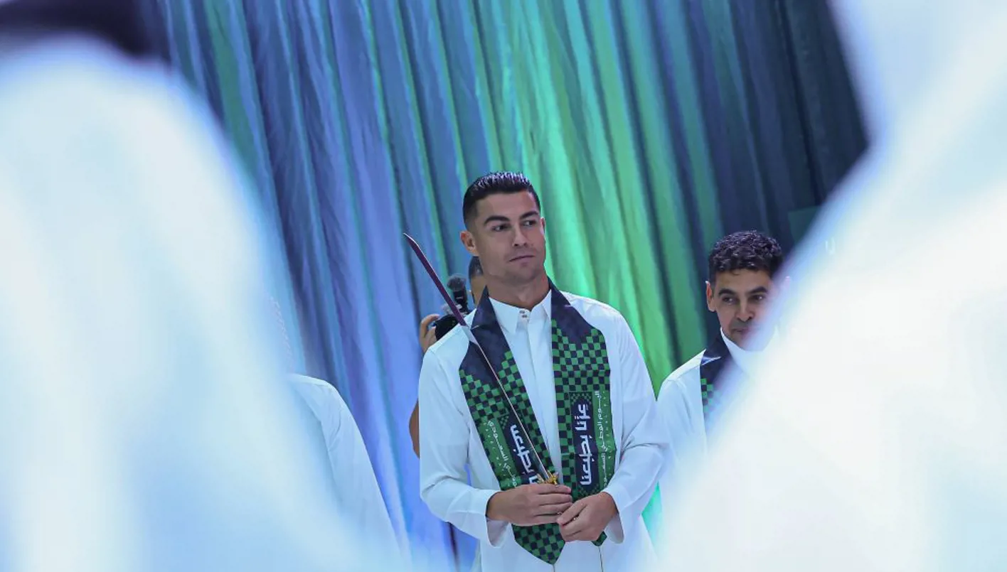 بالفيديو والصور: نجوم دوري روشن يحتفلون باليوم الوطني السعودي