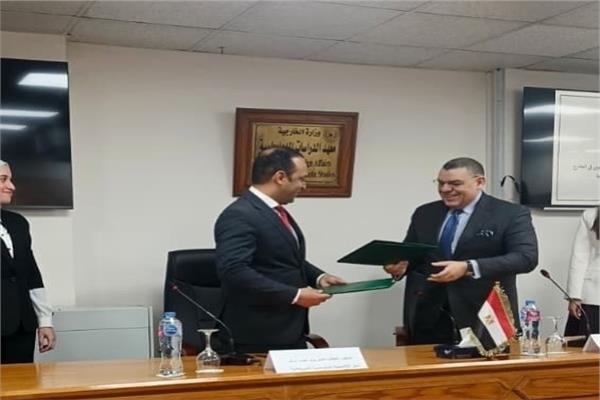 معهد الدراسات الدبلوماسية يوقع مذكرة تفاهم مع الأكاديمية الدبلوماسية الموريتانية