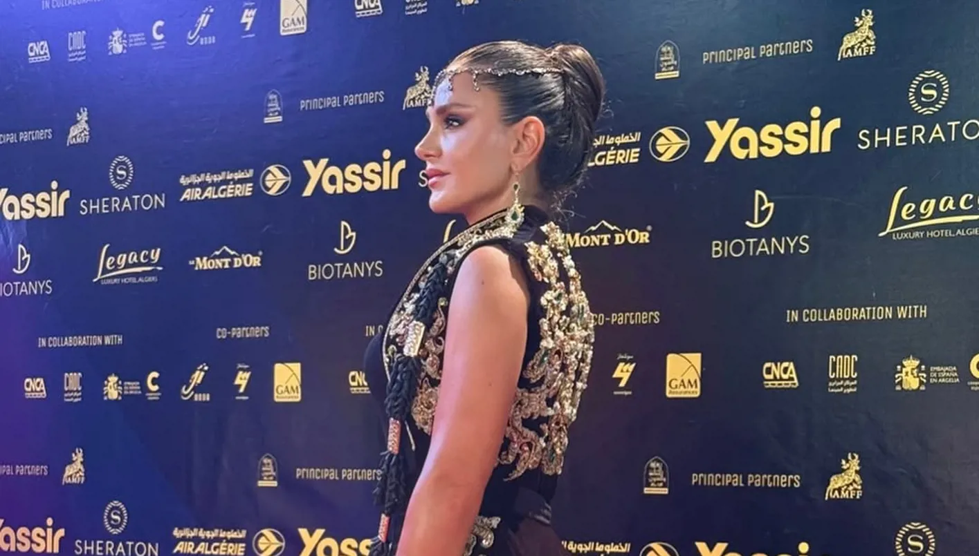 ديما قندلفت تتألّق بالقفطان الجزائري في مهرجان عنابة للفيلم المتوسطي (صور)