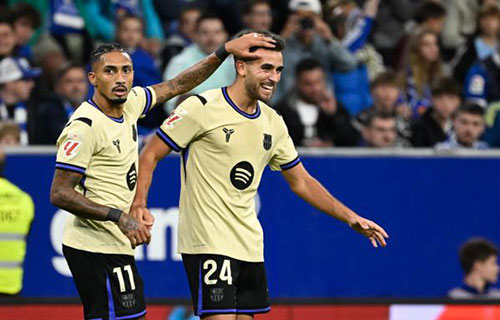 برشلونة يخسر خدمات رافينيا
وغارسيا لأسابيع بسبب الإصابة