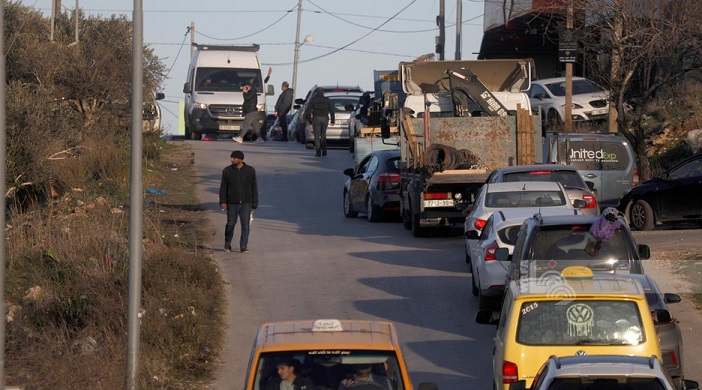 الاحتلال يشدد إجراءاته العسكرية في محافظة رام الله ويعتدي على مواطنين-الحياة الجديدة