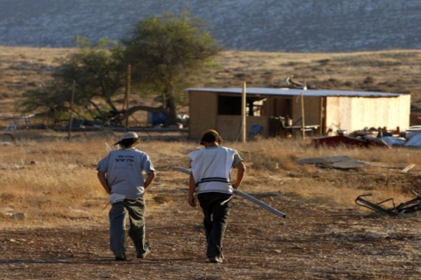 مستعمرون يقطعون إمدادات المياه عن قرية بيت عور الفوقا غرب رام الله-الحياة الجديدة