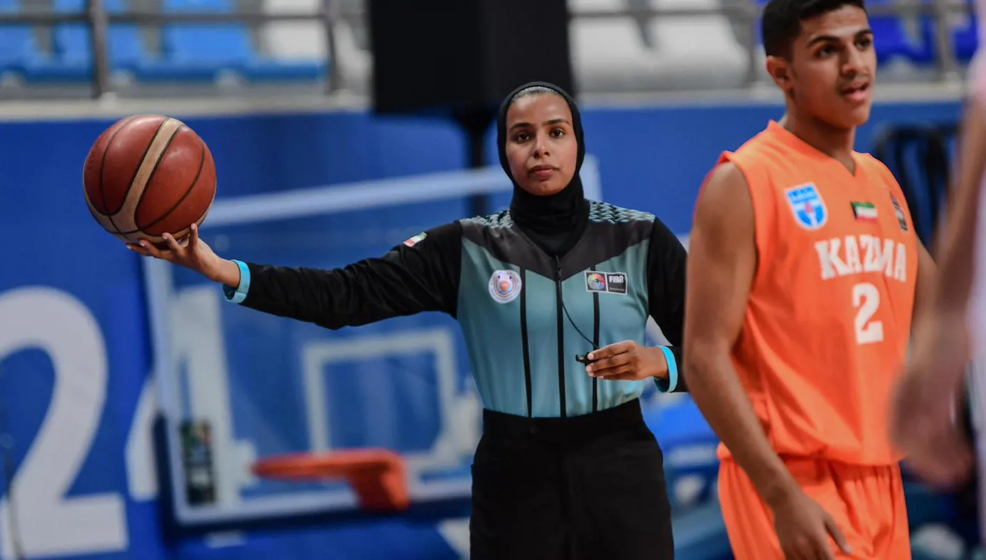 أول حكَمة دولية في الخليج منيرة الحشاش لـالنهار: طموحي قيادة مباريات في كأس العالم لكرة السلة