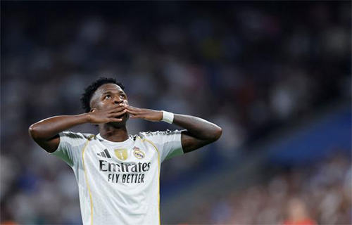 بطولة إسبانيا: فينيسيوس يقود ريال مدريد إلى الصدارة موقتاً