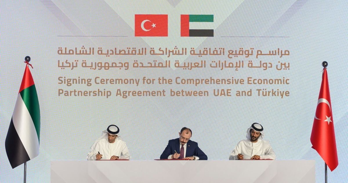 تركيا والإمارات توقعان ثلاث اتفاقيات لتعزيز التعاون المالي والتجاري – عربي21
