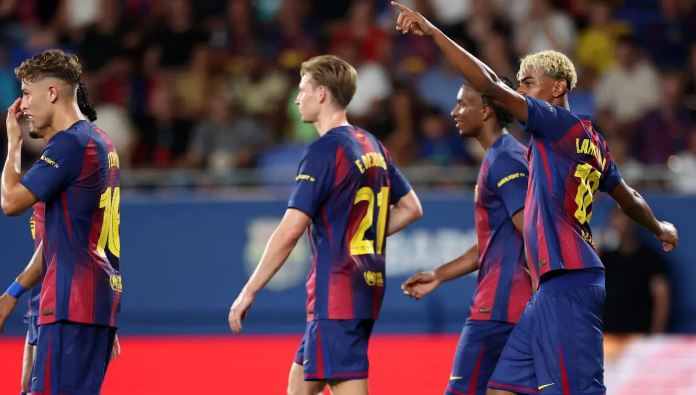 برشلونة غارق في بحر من الديون