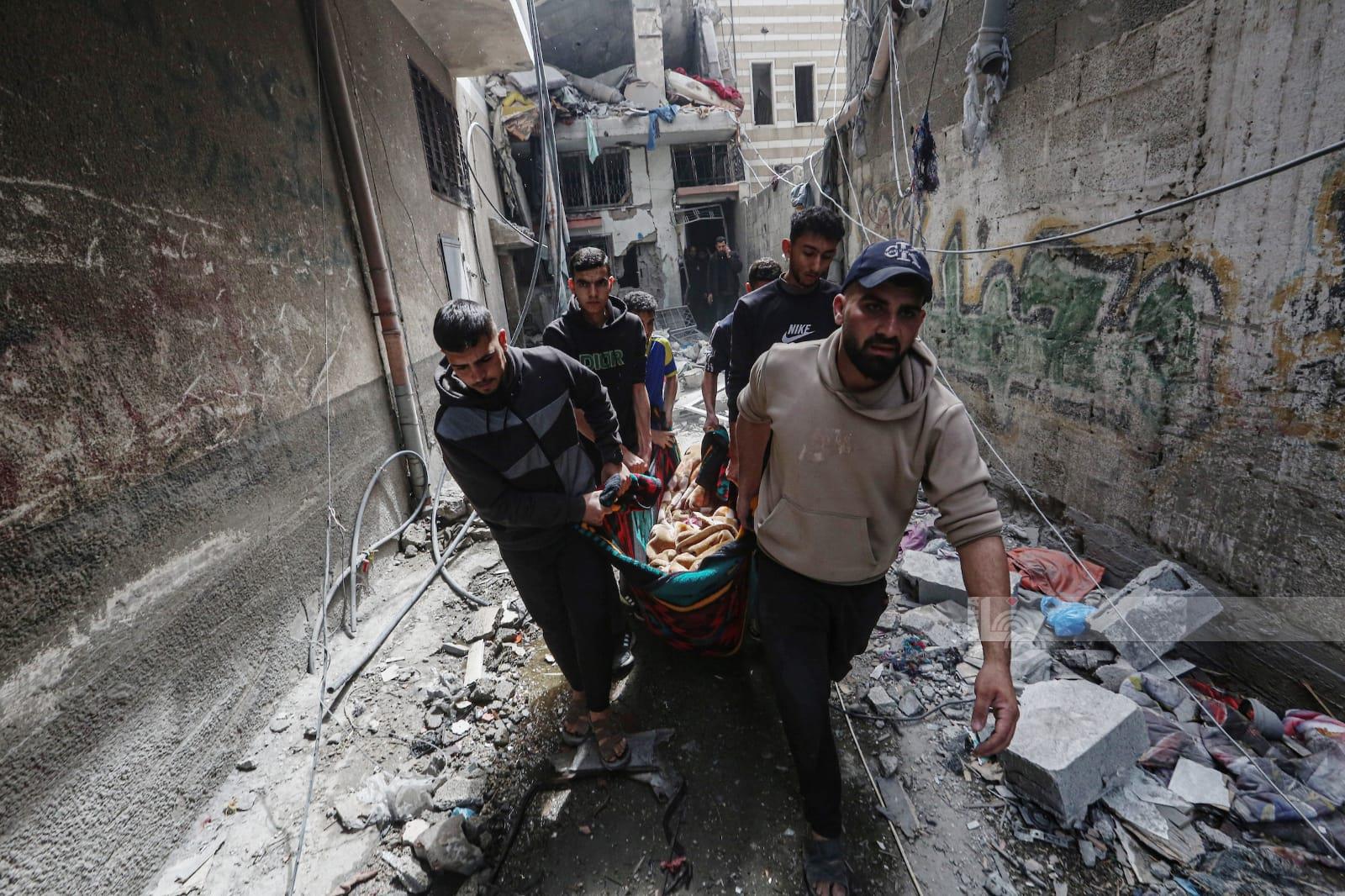 4 شهداء وانتشال جثامين 121 آخرين في قطاع غزة-الحياة الجديدة