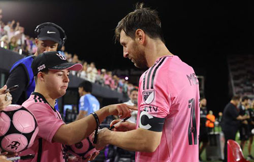 ثنائية لميسي تبعده في صدارة هدافي الدوري الأميركي