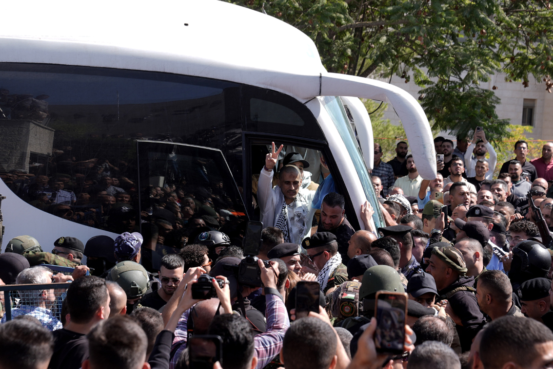 رام الله تستقبل الأسرى المحررين بالتهاليل والزغاريد-الحياة الجديدة