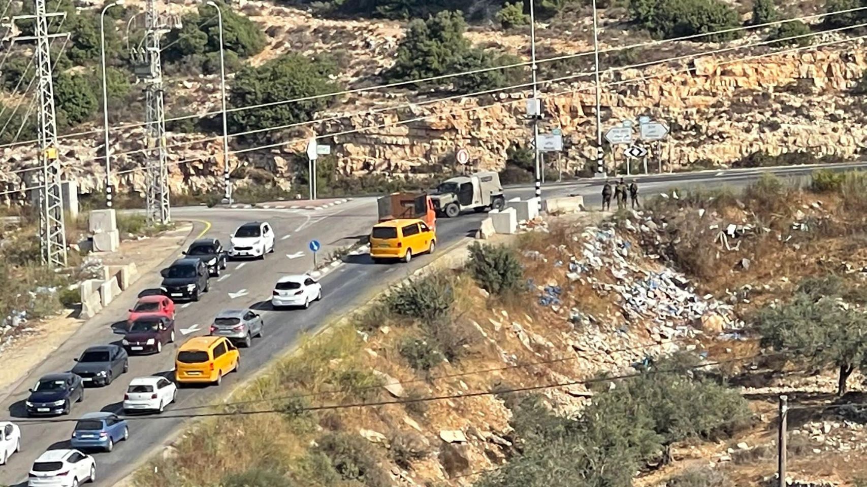 الاحتلال يغلق الحواجز المحيطة بمدينة رام الله-الحياة الجديدة