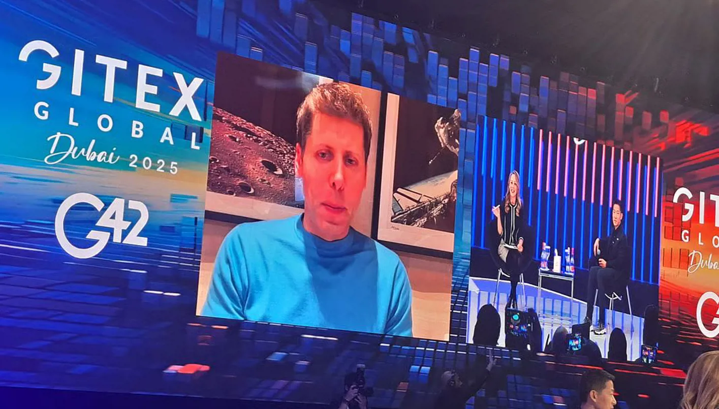 سام ألتمان من ‘جيتكس 2025’: تجربة الشيخ طحنون تجسّد مستقبل الذكاء الاصطناعي