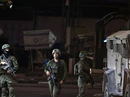 قوات الاحتلال تقتحم بلدة إذنا وتحول منزلا لثكنة عسكرية-الحياة الجديدة