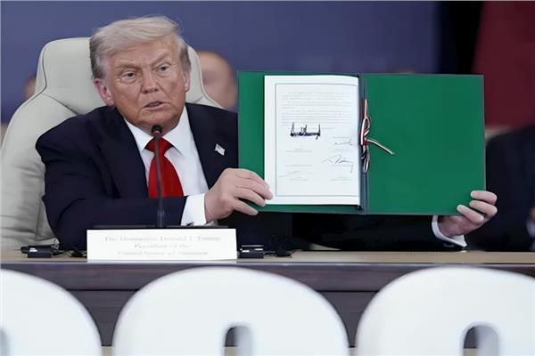 ترامب يعلن بدء المرحلة الثانية من اتفاق غزة