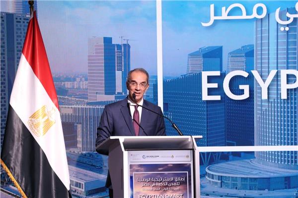 وزير الاتصالات: 37 ألف برج محمول عام 2025 مقارنة بـ 7 آلاف في 2014