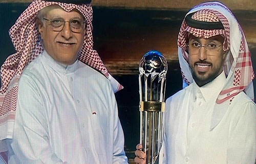 السعودي سالم الدوسري يفوز بجائزة أفضل لاعب في آسيا