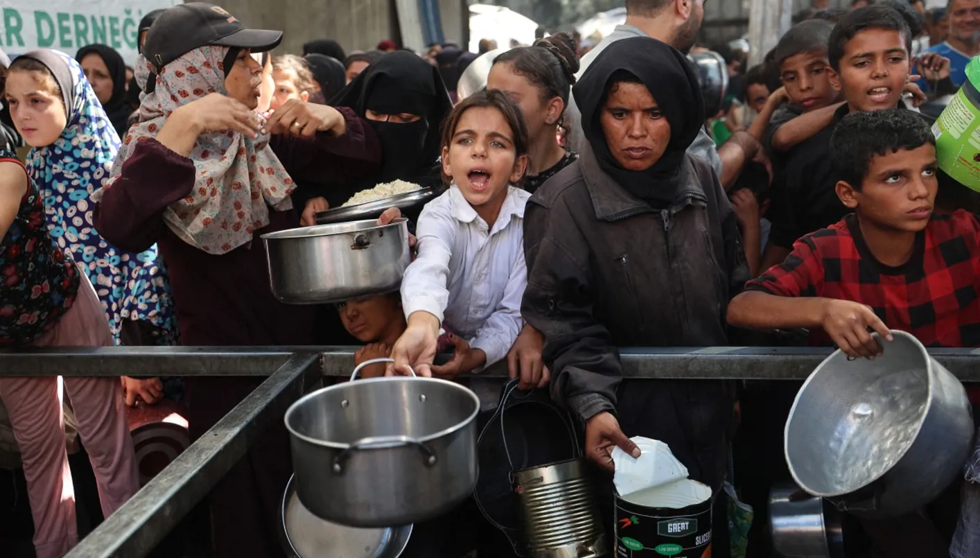 جثث الأسرى وانشغالات ترامب بأوكرانيا وفنزويلا… رهانات نتنياهو لتحييد الضغط الأميركي