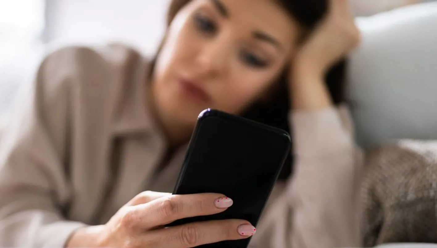 الذكاء الاصطناعي يعيد صياغة الموجز الصباحي ليصبح على قياس كل قارئ