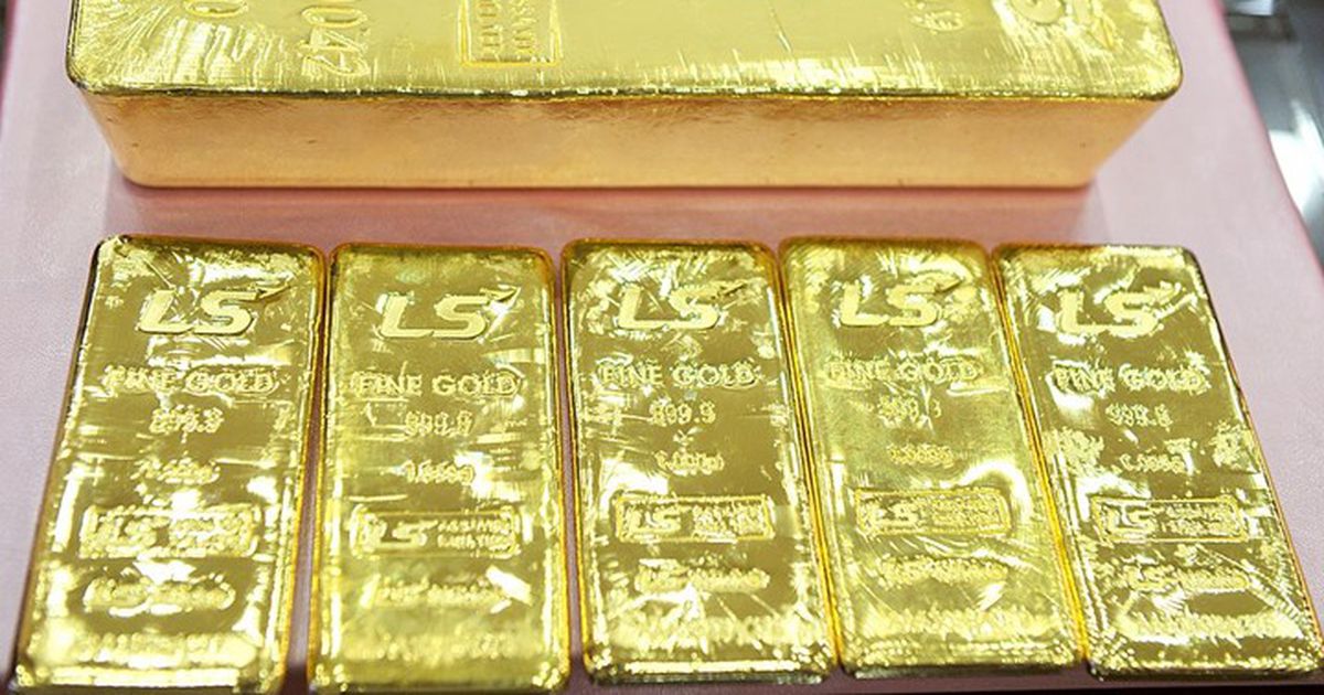 الذهب يفقد شيئا من بريقه ويتراجع عن ذروة قياسية بعد تصريحات ترامب – عربي21