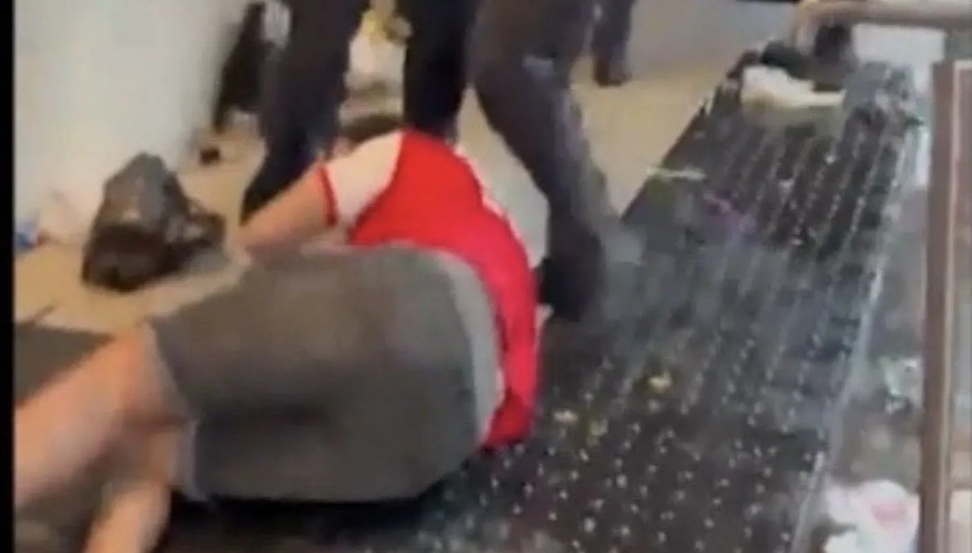 فوضى وعنف في ‘ديربي’ تل أبيب: ‘الشرطة الإسرائيلية تستعد لحرب’