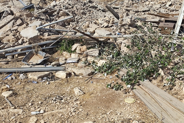 قوات الاحتلال تهدم بركساً وعريشة زراعية في العيساوية-الحياة الجديدة