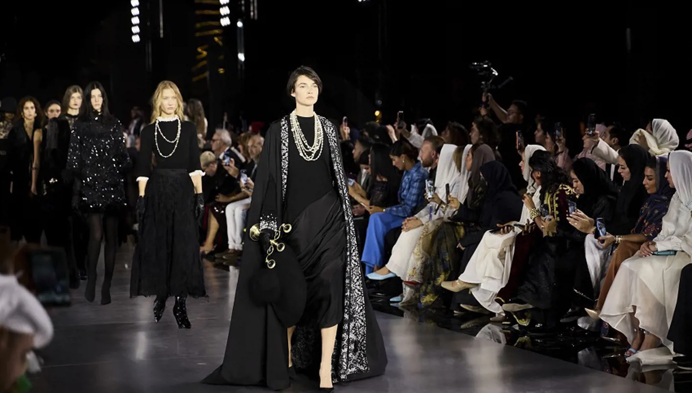 أسبوع الموضة في الرياض 2025: لمحات من حدث أضاء العاصمة وأبرز الهوية السعودية (صور)