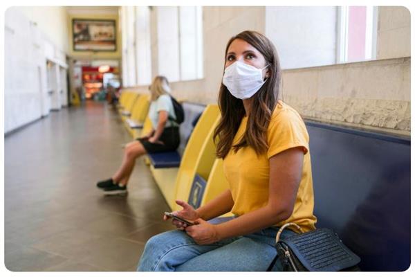 مراكز احتجاز المهاجرين في أمريكا تواجه موجة أمراض معدية بسبب انخفاض التطعيم