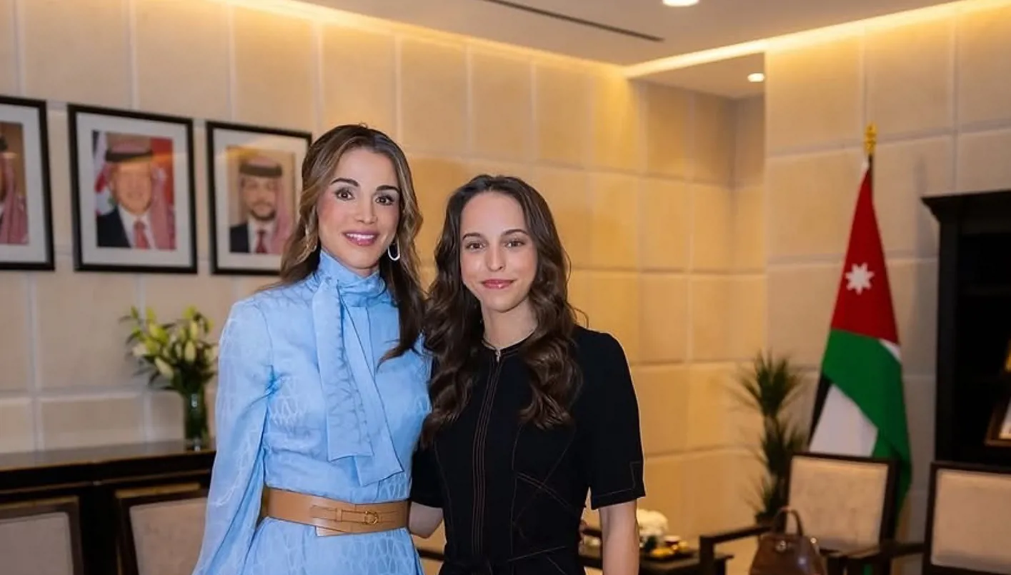 الملكة رانيا والأميرة سلمى حديث السوشيل ميديا بإطلالة ملكية هادئة في افتتاح البرلمان الأردني 2025 (صور)