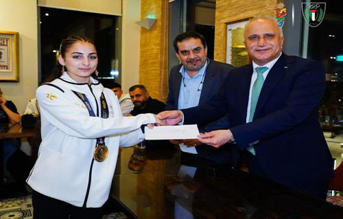 الجالية الفلسطينية في البحرين تتفاعل مع البعثة وتُكرّم أبطال الوطن