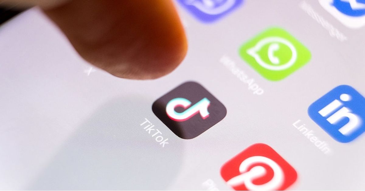 ترامب يعلن اقتراب توقيع اتفاق نهائي بشأن “تيك توك” مع الصين – عربي21