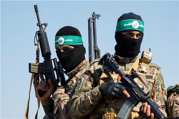 استطلاع فلسطيني: الضفة الغربية الأكثر رفضًا لنزع سلاح حماس من غزة