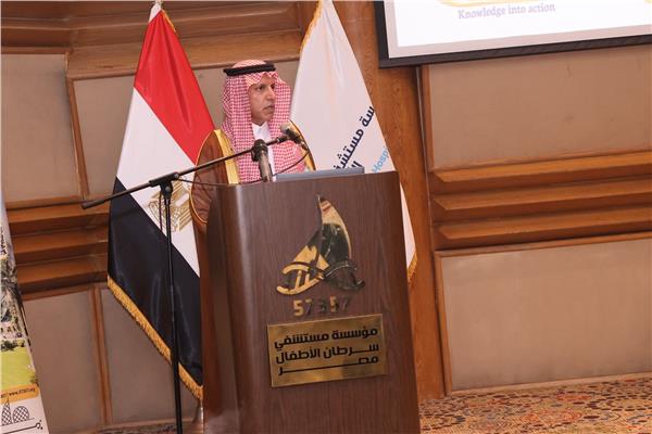 العتيبي يترأس وفد البرلمان العربي خلال زيارة مستشفى 57357