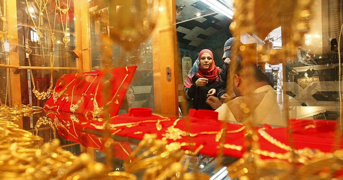 الذهب ينخفض مع تراجع توقعات خفض الفائدة الأمريكية – عربي21