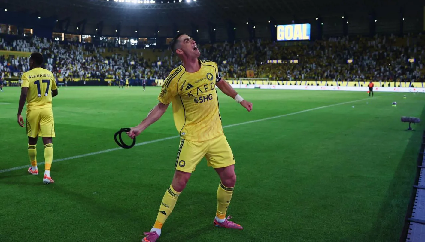 ارفع عقالك يا دون… كريستيانو رونالدو يُشعل الأول بارك بهدف قاتل واحتفال سعودي خالص (فيديو وصور)