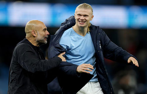 غوارديولا ينتقد حكم لقاء بورنموث
ويُصنف هالاند بمستوى ميسي ورونالدو