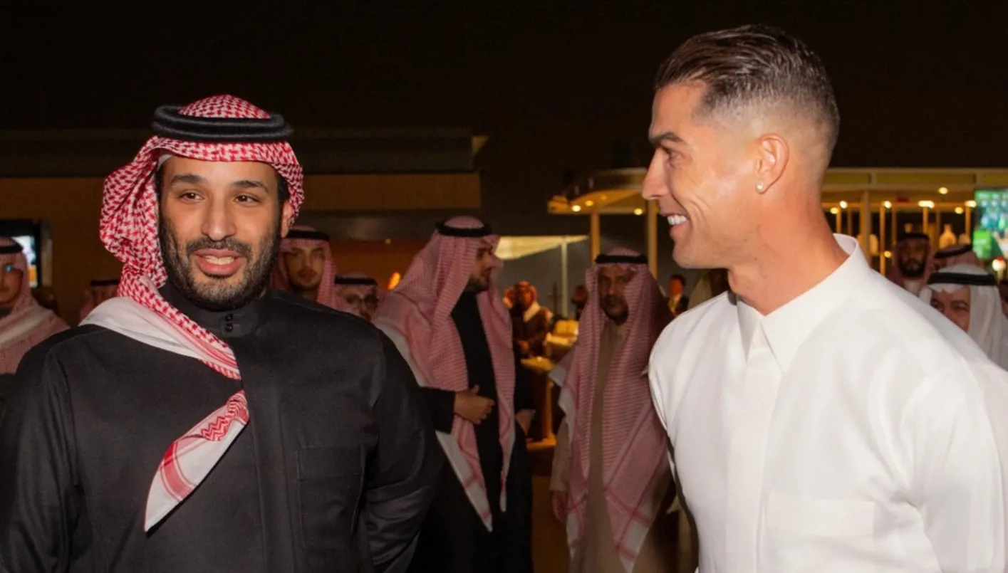 رونالدو بين مديح ولي العهد وطموح اللقب والرقم 1000